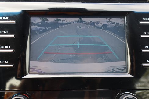 Used 2018 Toyota Camry SE image 26
