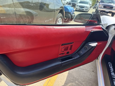 Used 1993 Chevrolet Corvette Convertible image 11