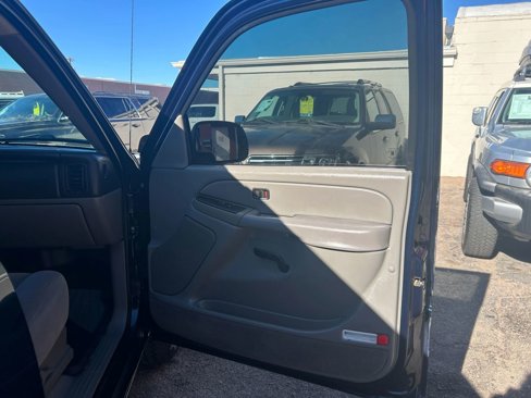 Used 2005 Chevrolet Avalanche LS w/ Onstar Plus Package image 41