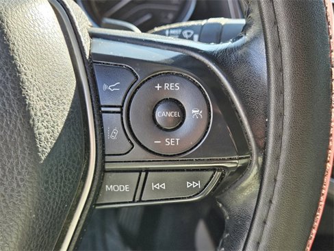 Used 2018 Toyota Camry SE image 18