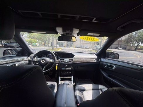 Used 2016 Mercedes-Benz E 350 Sedan w/ Premium Package image 20