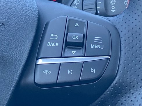 Used 2025 Ford Escape ST-Line w/ Tech Pack #1 image 8