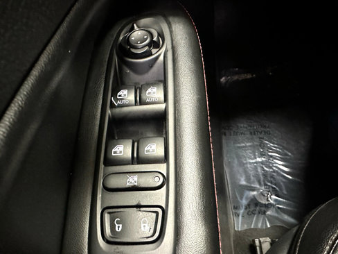 Used 2019 Jeep Compass Trailhawk image 32