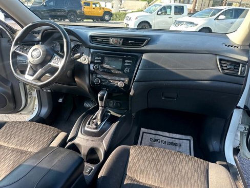Used 2017 Nissan Rogue SV image 22