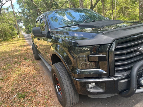 Used 2015 Ford F150 XLT w/ Equipment Group 302A Luxury image 3
