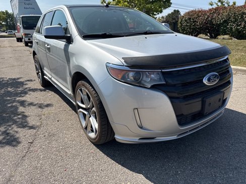Used 2011 Ford Edge Sport w/ Driver Entry Pkg image 3