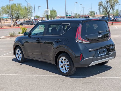 Used 2023 Kia Soul S image 3