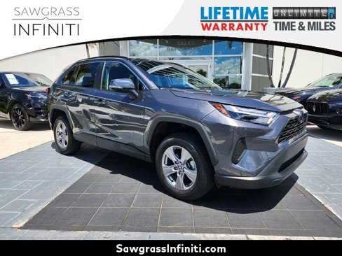 Used 2023 Toyota RAV4 XLE image 1