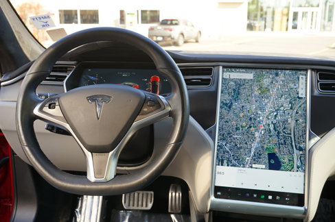 Used 2015 Tesla Model S AWD image 19