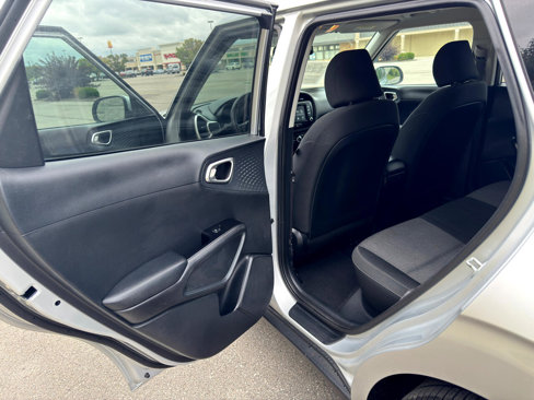 Used 2021 Kia Soul S image 27