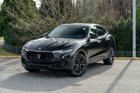Used 2024 Maserati Levante GT Ultima image 1