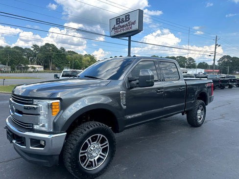 Used 2017 Ford F250 Lariat w/ Lariat Value Package image 1