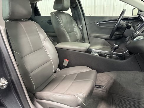Used 2019 Chevrolet Impala Premier w/ Premier Convenience Package image 22