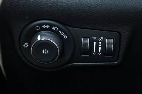 Used 2022 Jeep Compass Trailhawk image 28