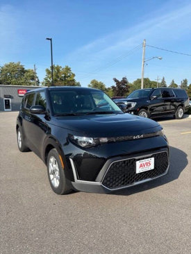 Used 2024 Kia Soul LX w/ LX Technology Package image 2