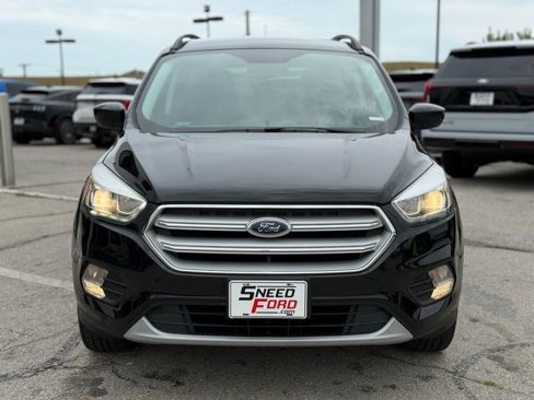 Used 2018 Ford Escape SEL image 2