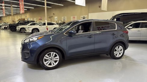 Used 2017 Kia Sportage LX image 5