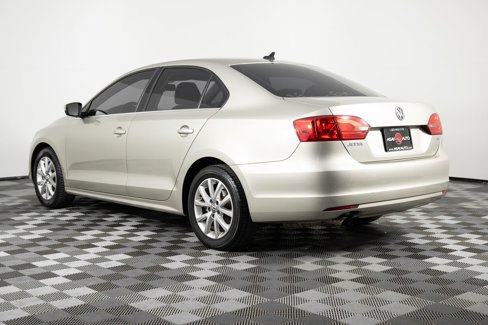 Used 2014 Volkswagen Jetta SE image 4