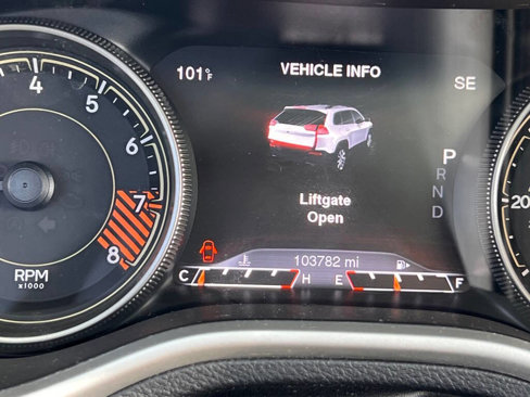 Used 2015 Jeep Cherokee Limited w/ Luxury Group image 55