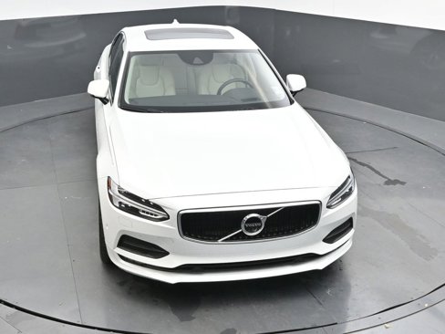 Used 2017 Volvo S90 T5 Momentum w/ Vision Package image 18