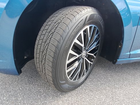 Used 2019 Volkswagen Jetta SE w/ Cold Weather Package image 29