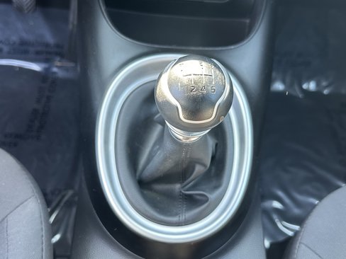 Used 2015 Kia Soul image 28