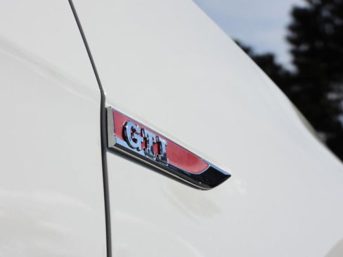Used 2016 Volkswagen GTI SE w/ Lighting Package (SEL) image 6