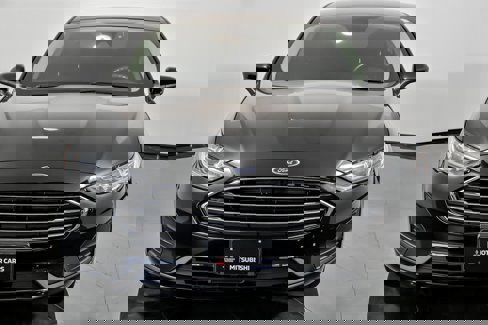 Used 2020 Ford Fusion SE image 4