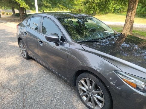 Used 2018 MAZDA MAZDA3 Touring image 22