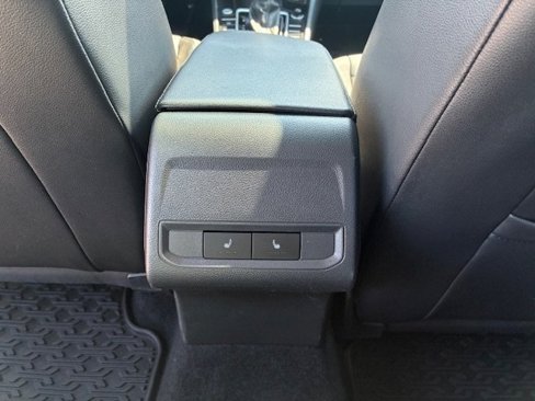 Used 2020 Volkswagen Jetta SEL Premium image 20
