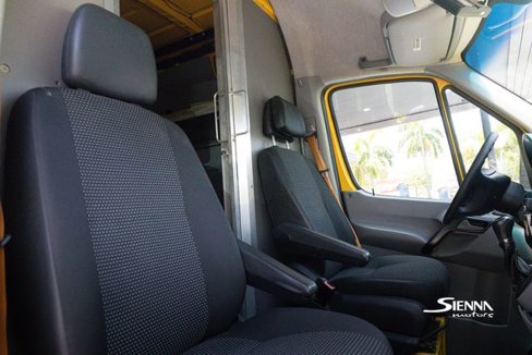 Used 2014 Freightliner Sprinter 2500 image 12