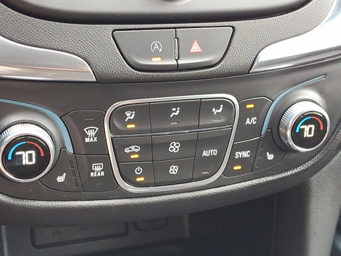 Used 2022 Chevrolet Equinox LT image 16