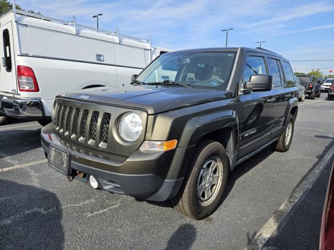 Used 2016 Jeep Patriot Sport image 3