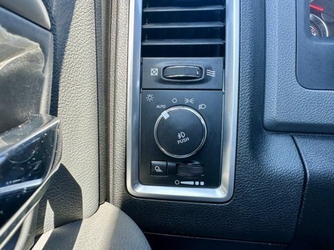 Used 2017 RAM 1500 Big Horn image 18