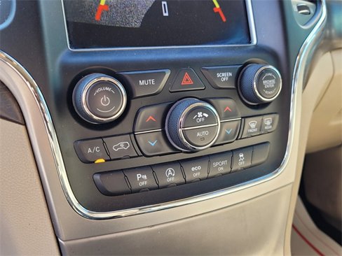 Used 2018 Jeep Grand Cherokee Laredo image 35