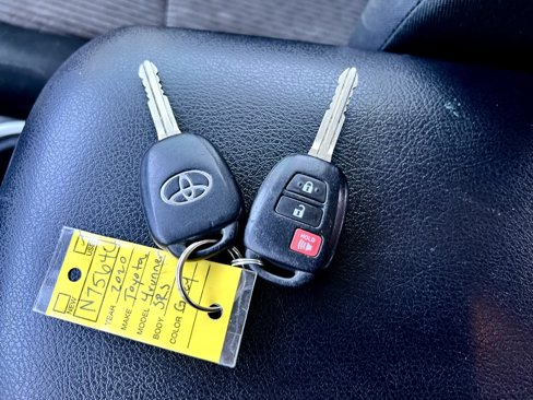 Used 2020 Toyota 4Runner SR5 image 39