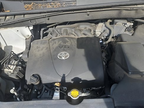 Used 2017 Toyota Highlander Plus image 61