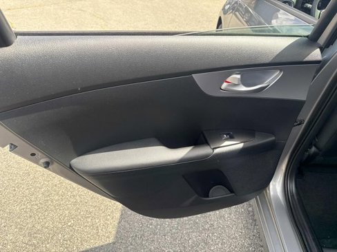 Used 2023 Kia Forte LXS w/ LXS Technology Package image 15
