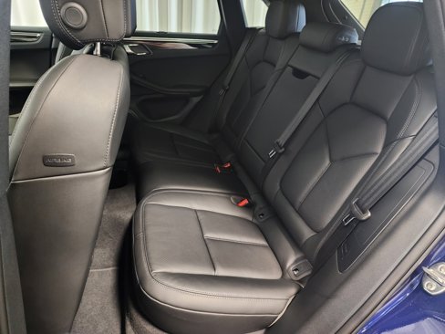 New 2025 Porsche Macan image 19