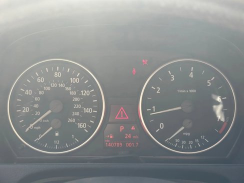 Used 2006 BMW 330xi Sedan image 5