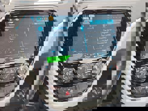 Used 2021 Chevrolet Bolt Premier w/ Infotainment Package image 13