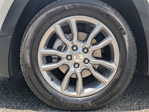 Used 2024 GMC Terrain SLT image 9