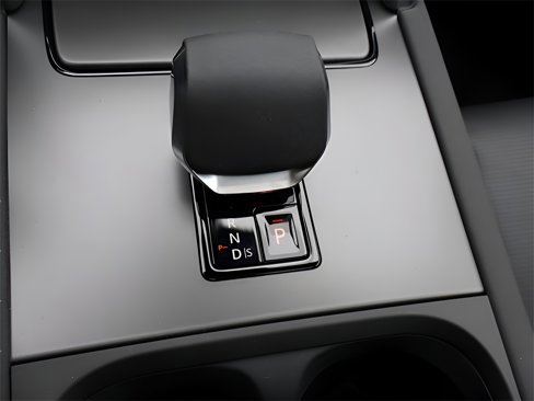 New 2025 Land Rover Discovery Sport Dynamic SE image 32