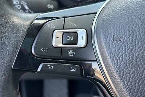 Used 2021 Volkswagen Jetta SE image 35
