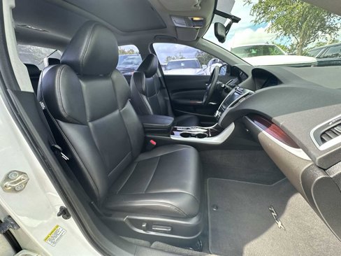 Used 2017 Acura TLX V6 image 19