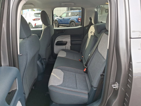 Used 2024 Ford Maverick XLT image 10