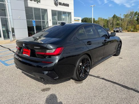 Used 2021 BMW 330i xDrive Sedan w/ M Sport Package image 4