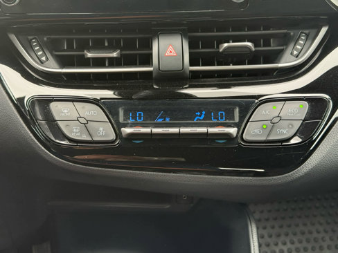 Used 2019 Toyota C-HR LE image 22
