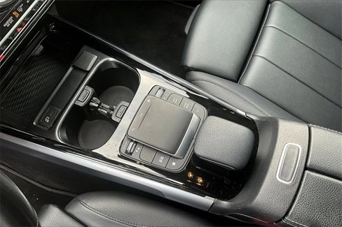 Used 2021 Mercedes-Benz GLB 250 image 18