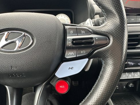 Used 2022 Hyundai Kona N image 23